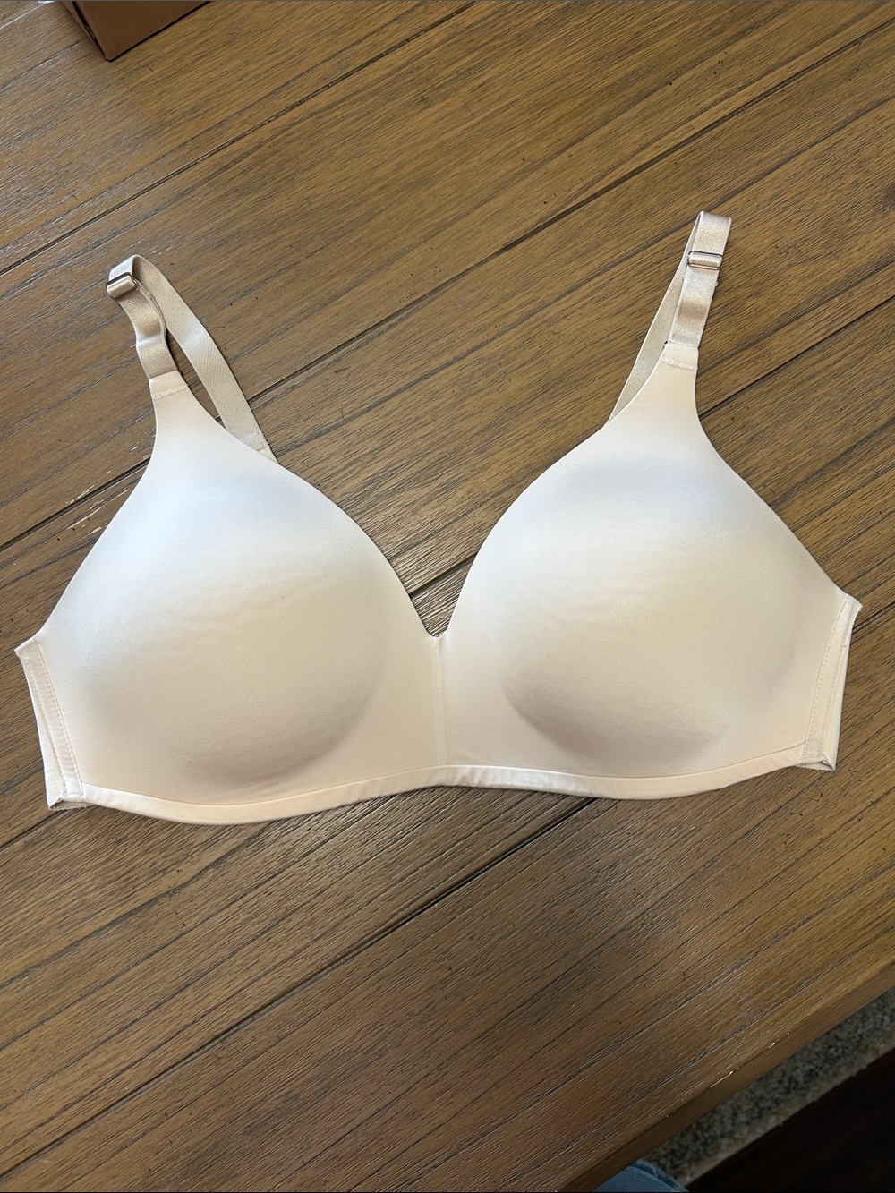 Soma vanishing 360° wireless bra